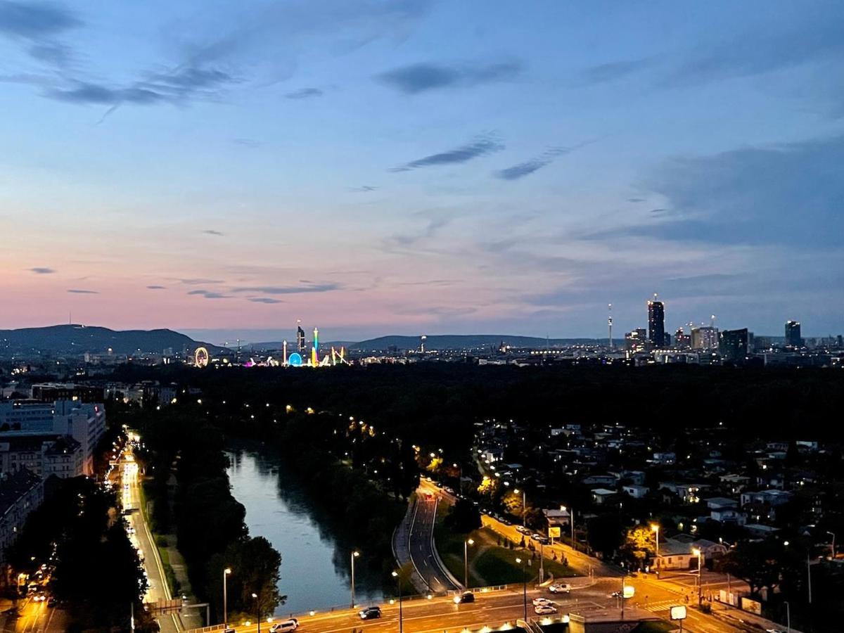 Triiiple Level 20 - Sonnenwohnen Apartment Mit Parkplatz Und Fantastischem Ausblick Wenen Buitenkant foto